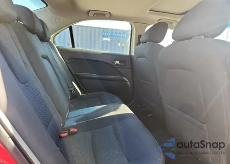 2010 Ford Fusion Se z USA, uszkodzony, nr VIN 3FAHP0HA8AR401024